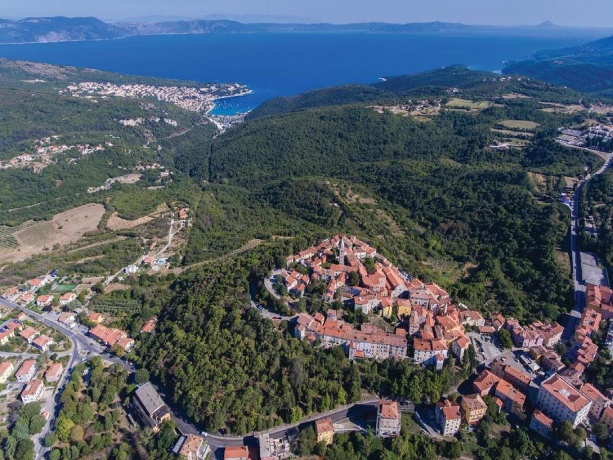 Tranquil Holiday Home In Labin With Private Swimming Pool 外观 照片